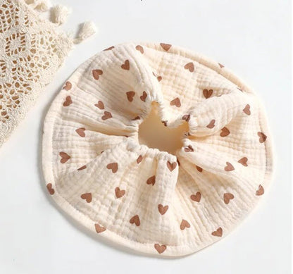 Muslin Bibs with 360° Design